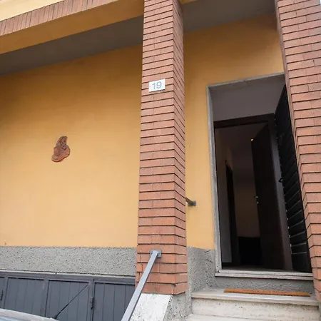 Moderno Bilocale Vicino Ospedale L Rubini 19 Living Apartment Parma
